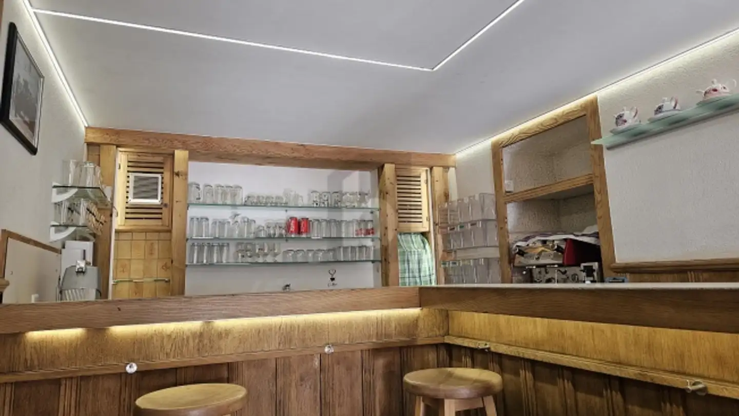 Commercial for rent - 1920 Martigny