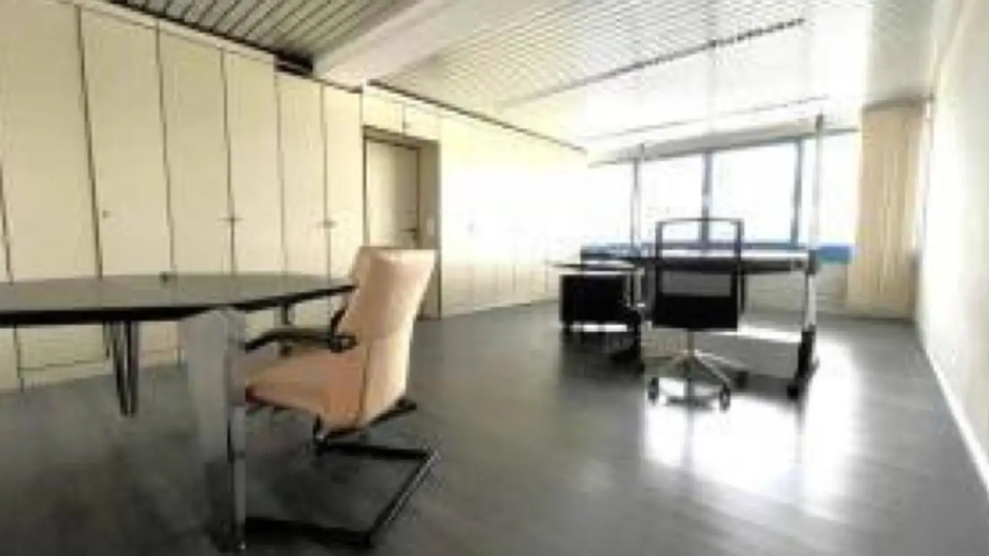 Bürofläche mieten - Gewerbezone Widalmi 10, 3216 Ried b. Kerzers