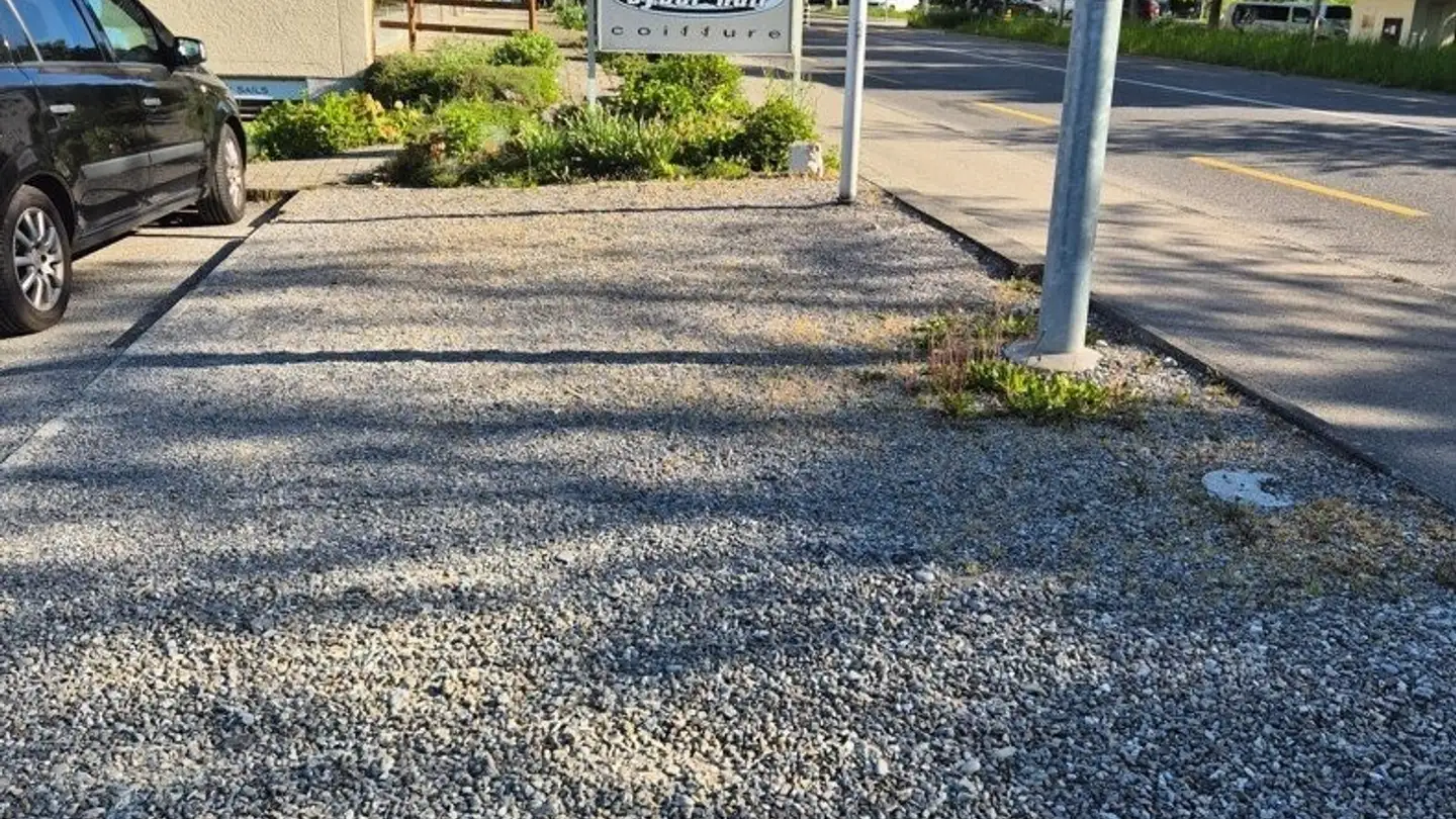 Place de parking extérieure à louer - Stöckliweg 15, 3604 Thun - Photo 2