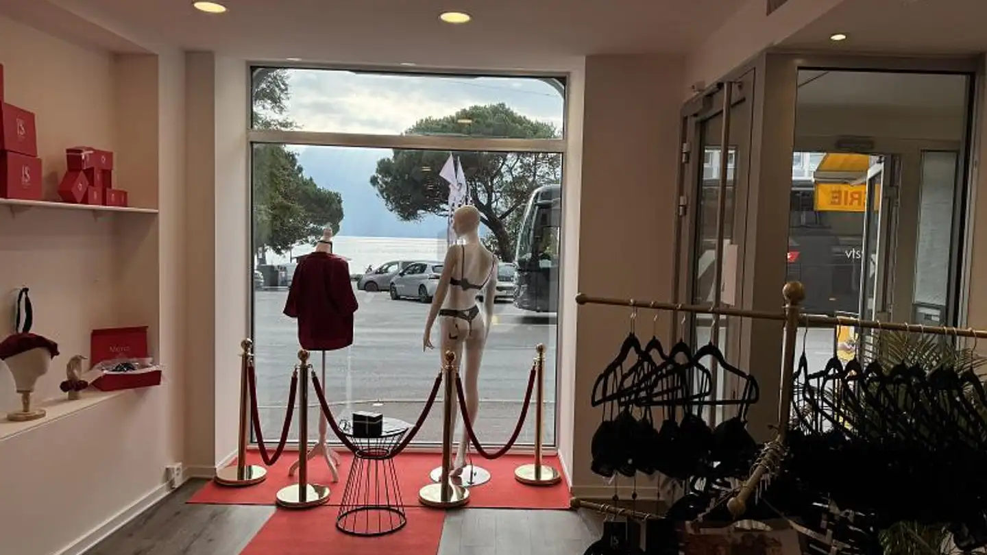 Magasin à louer - 1820 Montreux