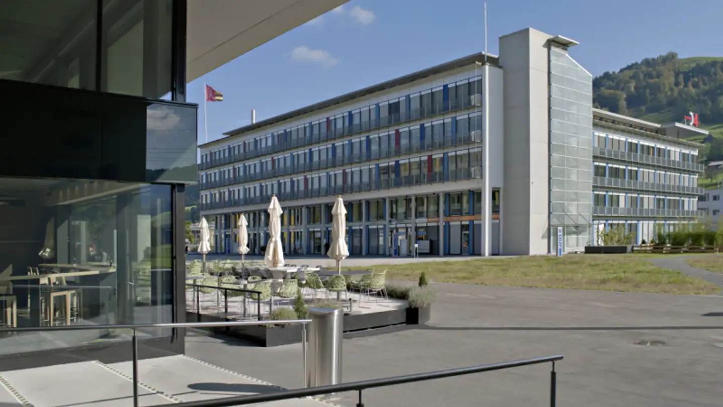 Appartamento in affitto - Platz 3, 6039 Root D4