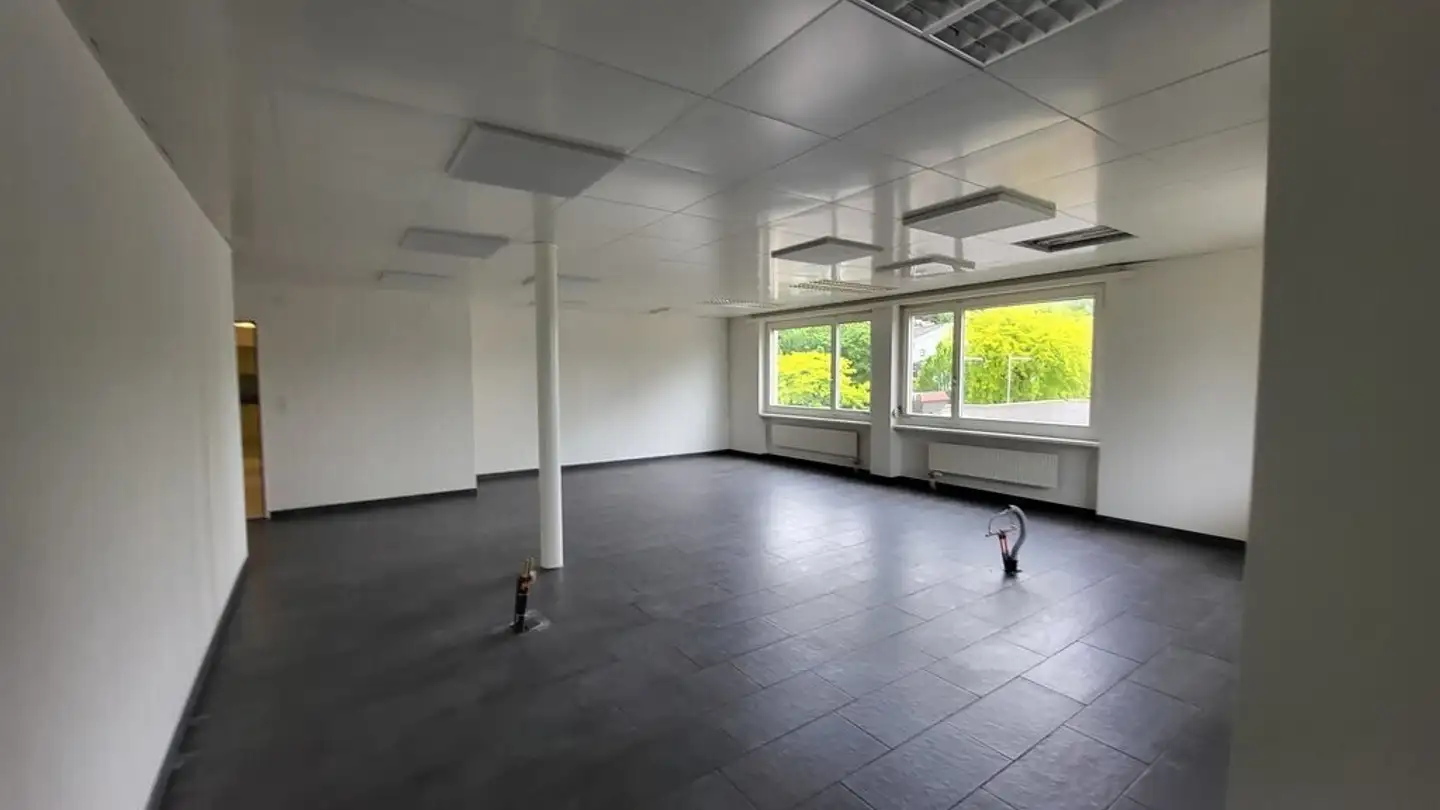 Bureau à louer - Weiningerstrasse 48, 8103 Unterengstringen - Photo 2
