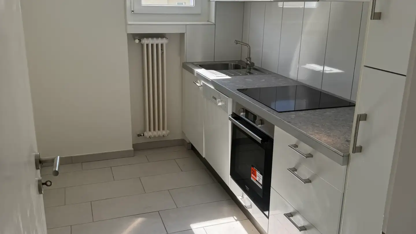 Appartement à louer - 6600 Muralto - Photo 3