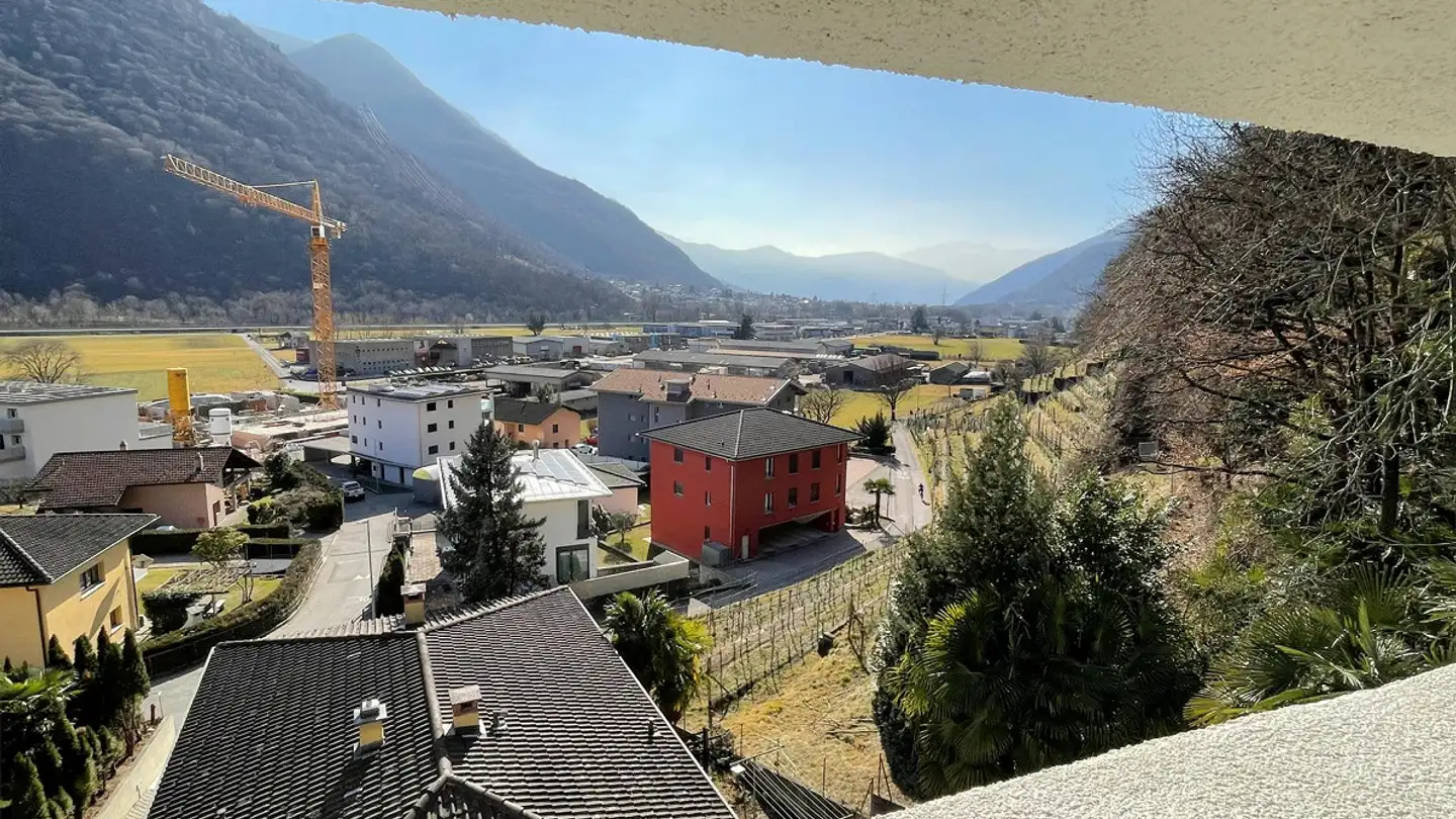 Attique à louer - Via Del Battistone, 6533 Lumino - Photo 3