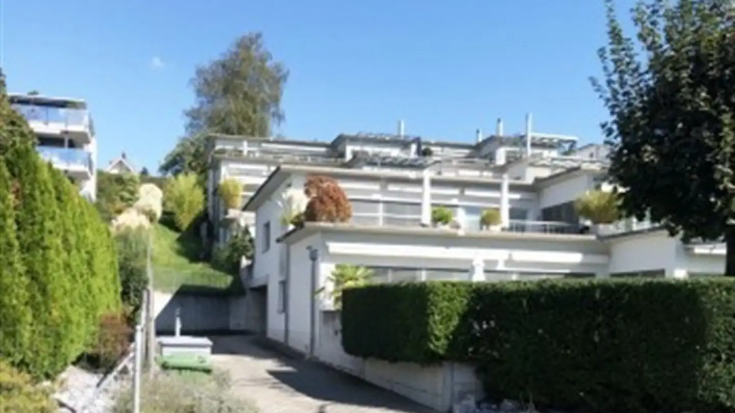 Überdachter Motorradparkplatz mieten - Breitistrasse 69, 8303 Bassersdorf