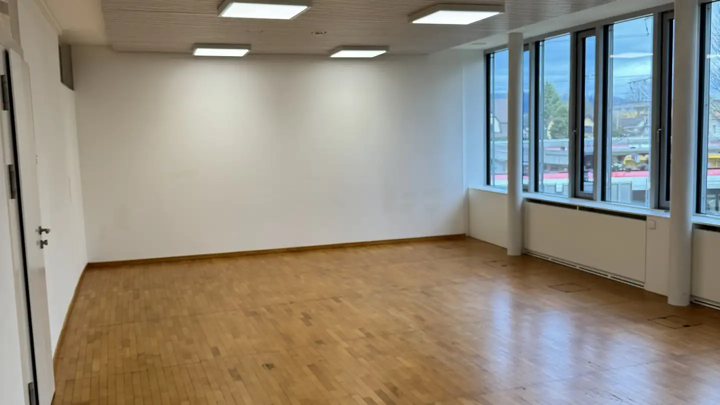 Commercial à louer - Murackerstrasse 1, 5600 Lenzburg - Photo 4