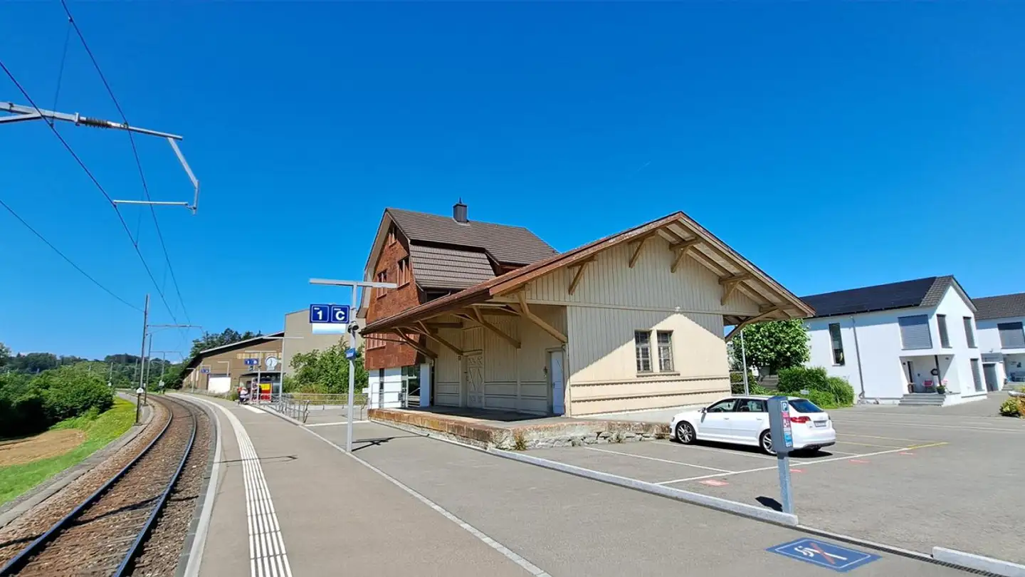 Commercial à louer - Stationsstrasse 7, 9314 Steinebrunn