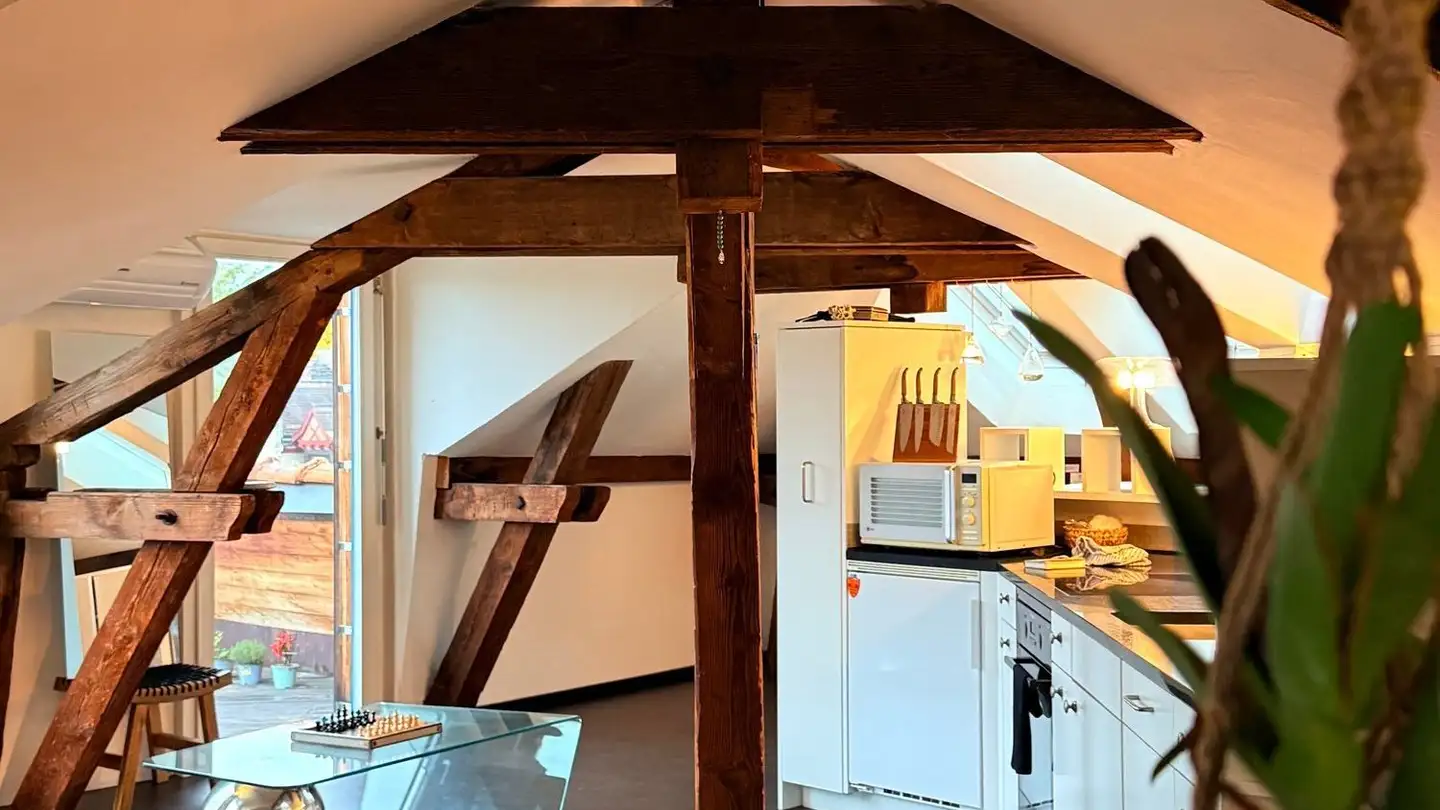 Dachgeschosswohnung mieten - Hottingerstrasse, 8032 Zürich