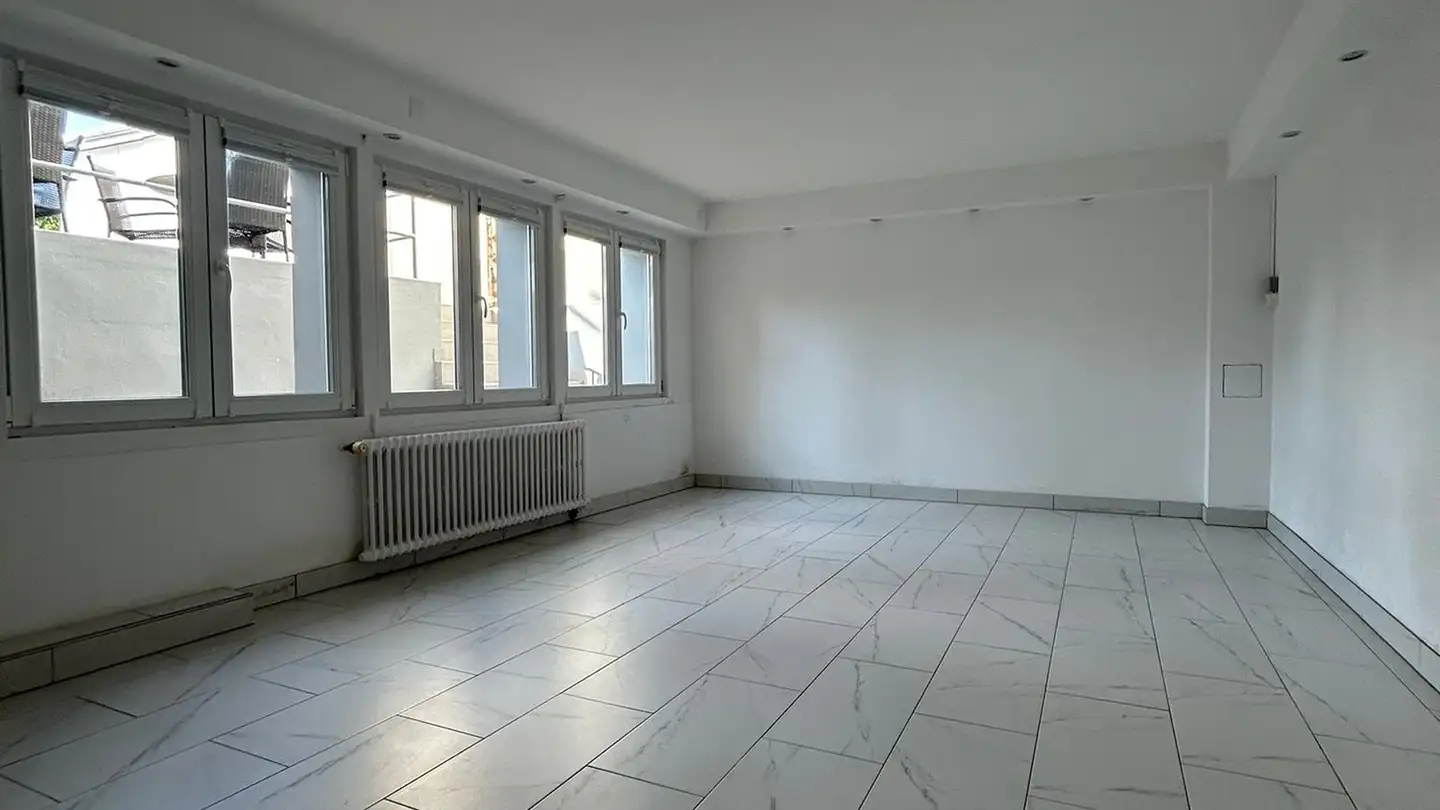 Industrieimmobilie mieten - Solothurnstrasse 16, 2543 Lengnau BE