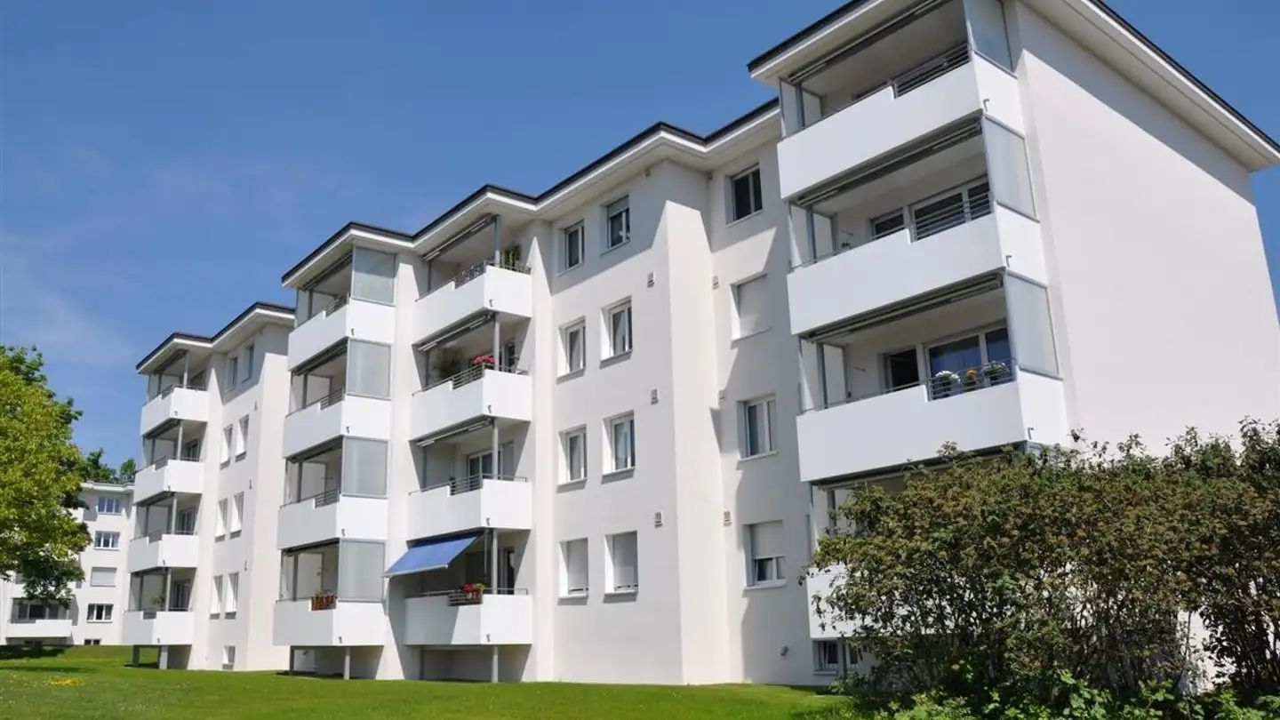 Tiefgaragenstellplatz mieten - Feldlistrasse, 8645 Jona