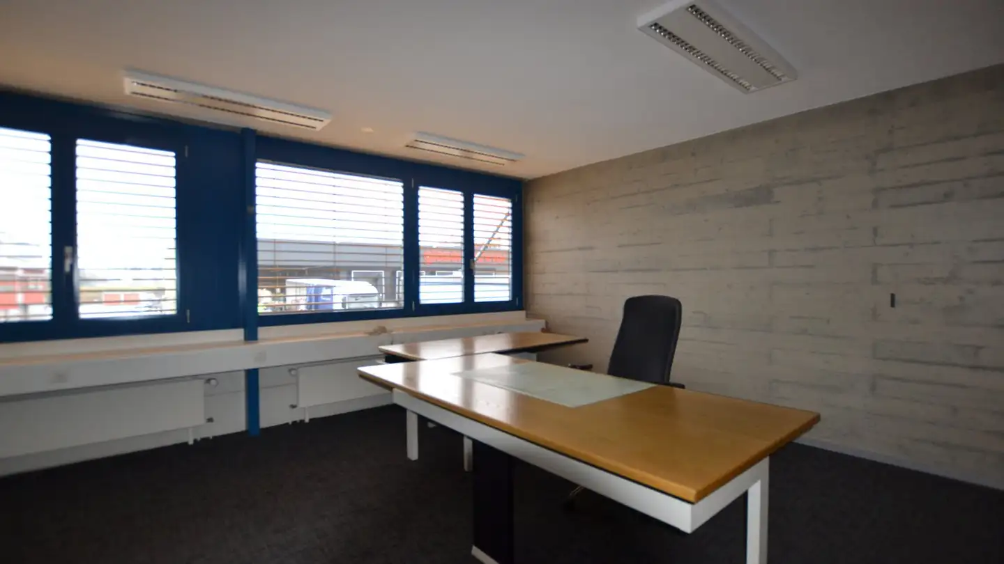 Office space for rent - Helblingstrasse 7, 4852 Rothrist