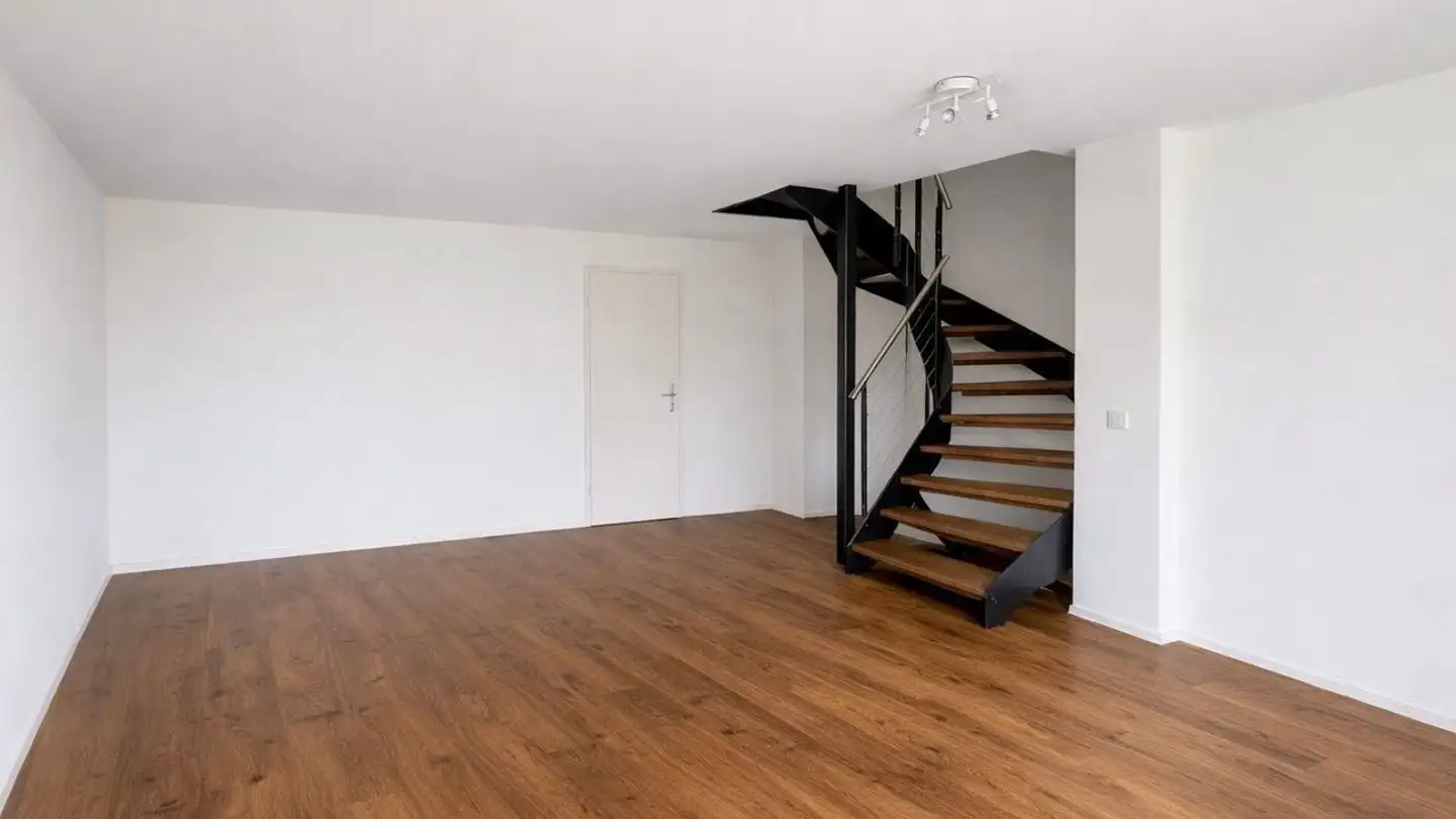 Stepped apartment for sale - Pfannenstilstrasse, 8820 Wädenswil - Photo 4