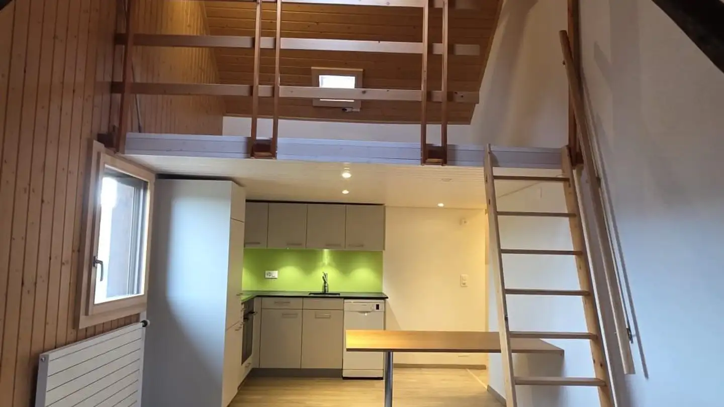 Loft à louer - Allmend 78, 3617 Fahrni b. Thun