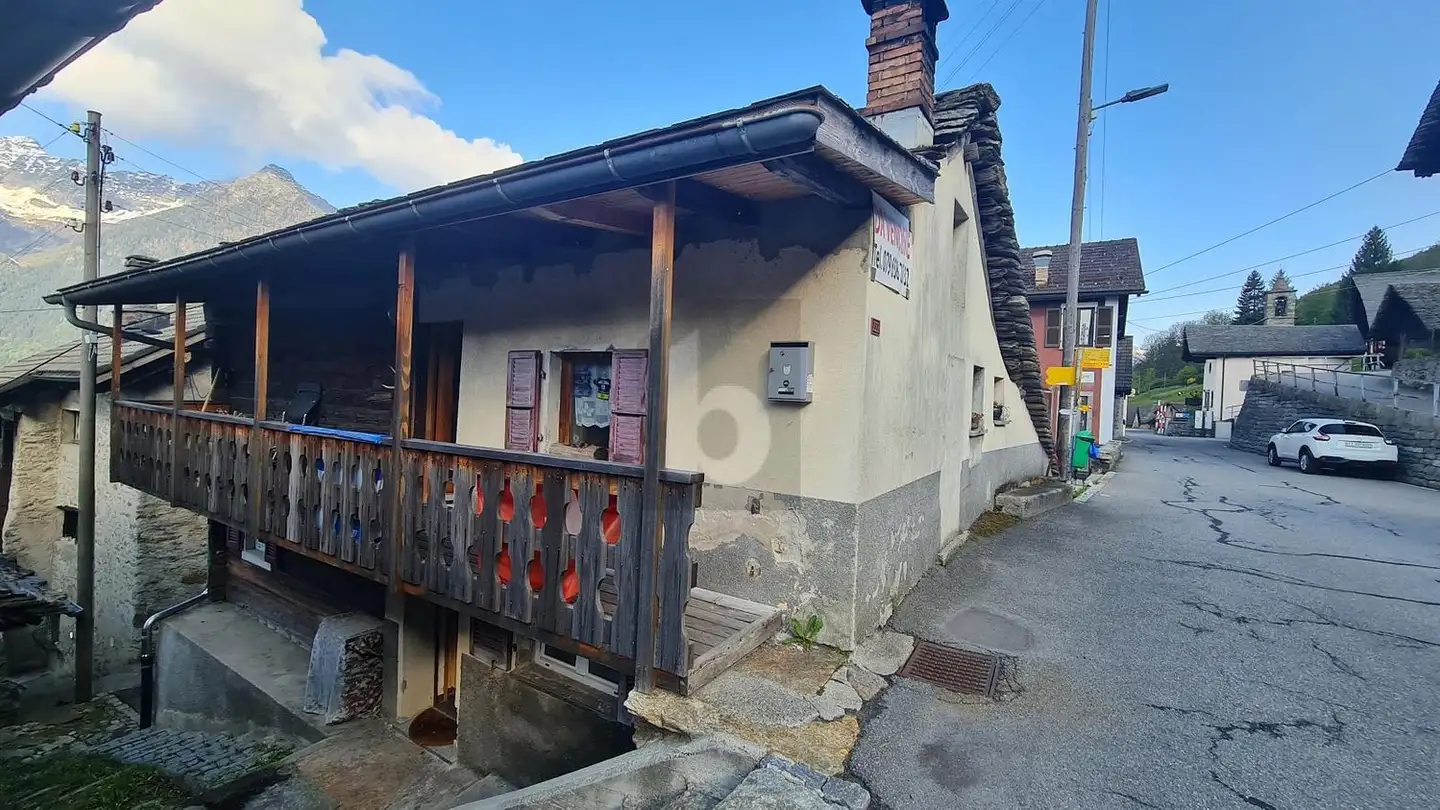 Chalet à vendre - 6749 Sobrio