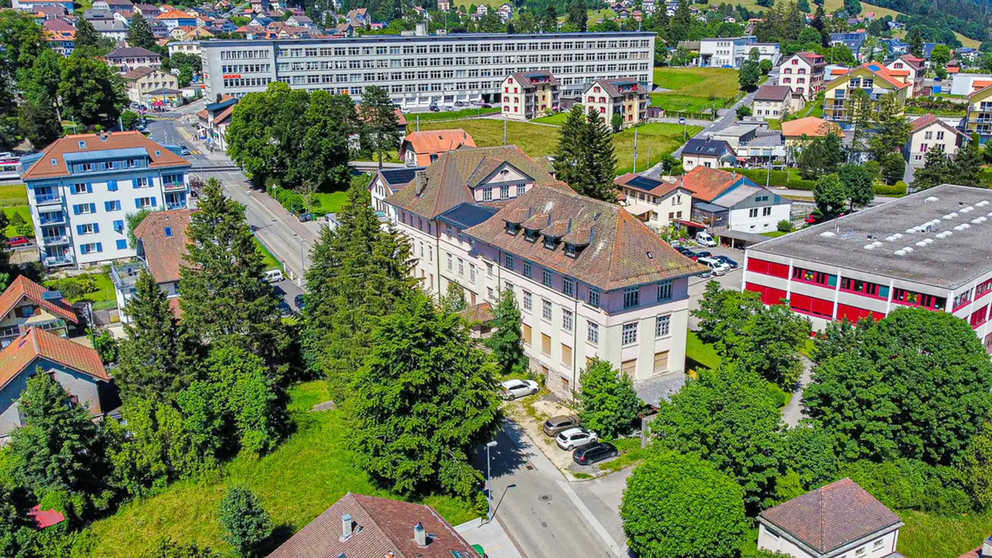 Edificio ad uso misto in vendita - Rue De La Sagne 17, 1450 Ste-Croix - Foto 3