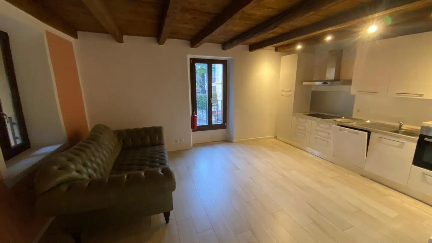 Appartement à louer - Via Sant'abbondio, 6925 Gentilino