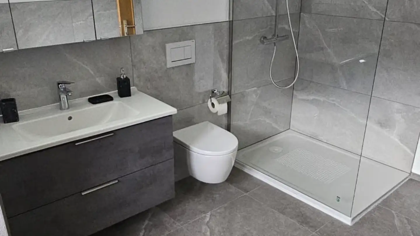 Appartement à louer - Strada De Cumpréid, 6563 Mesocco - Photo 2