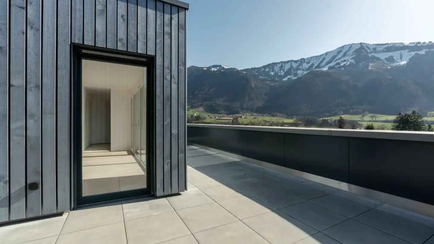 Row house for sale - 1667 Enney