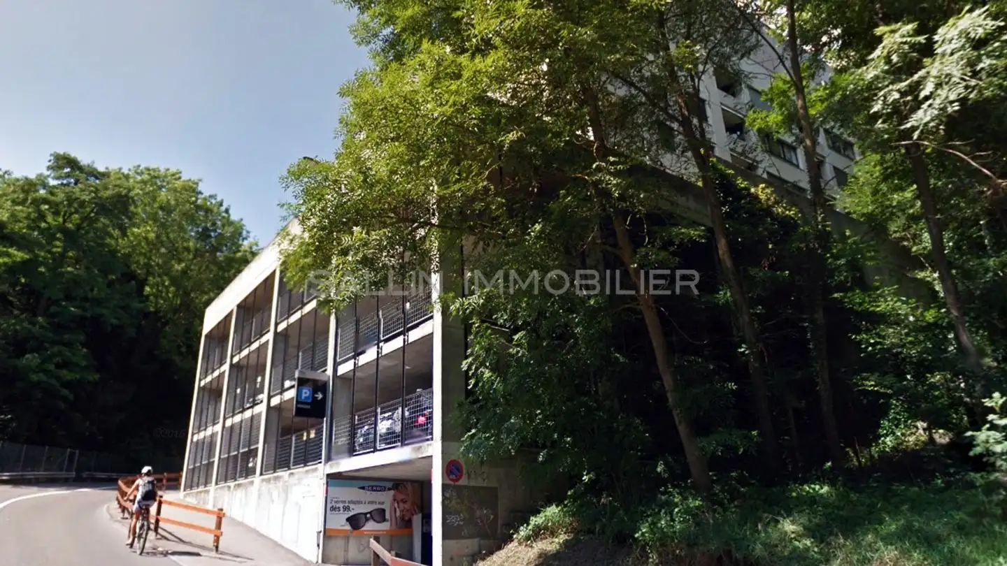 Underground parking space for rent - Route-Neuve / Neustrasse 15, 1700 Fribourg