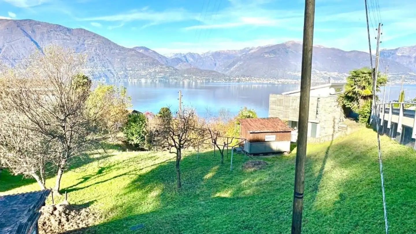 Terrain constructible à vendre - 6578 Caviano
