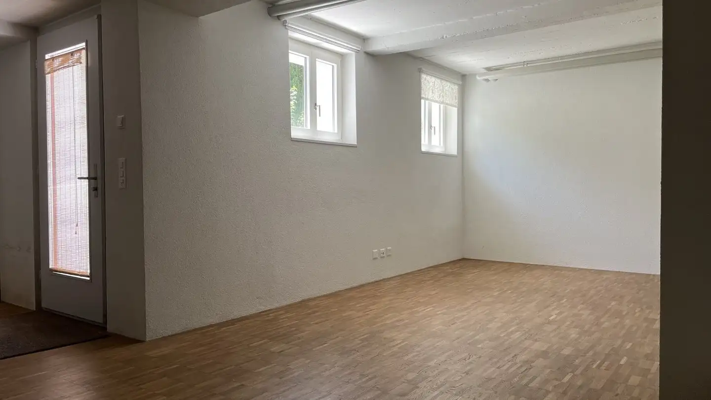 Commercial for rent - Neuackerstrasse, 8125 Zollikerberg - Photo 2