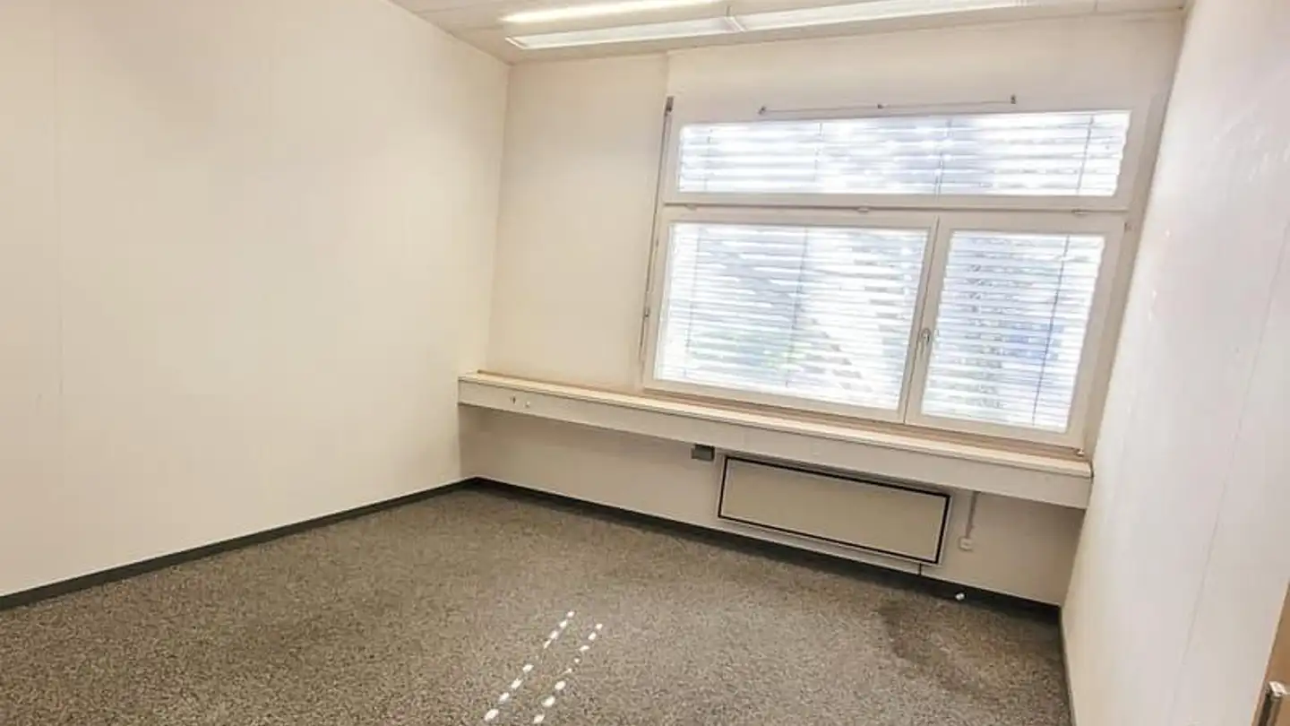 Storage space for rent - Hochstrasse 137, 8330 Pfäffikon ZH
