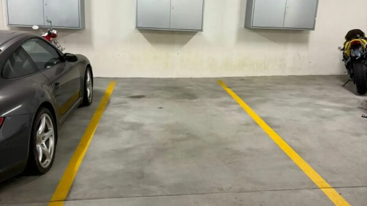 Underground parking space for sale - Sonnenhofstrasse, 5621 Zufikon