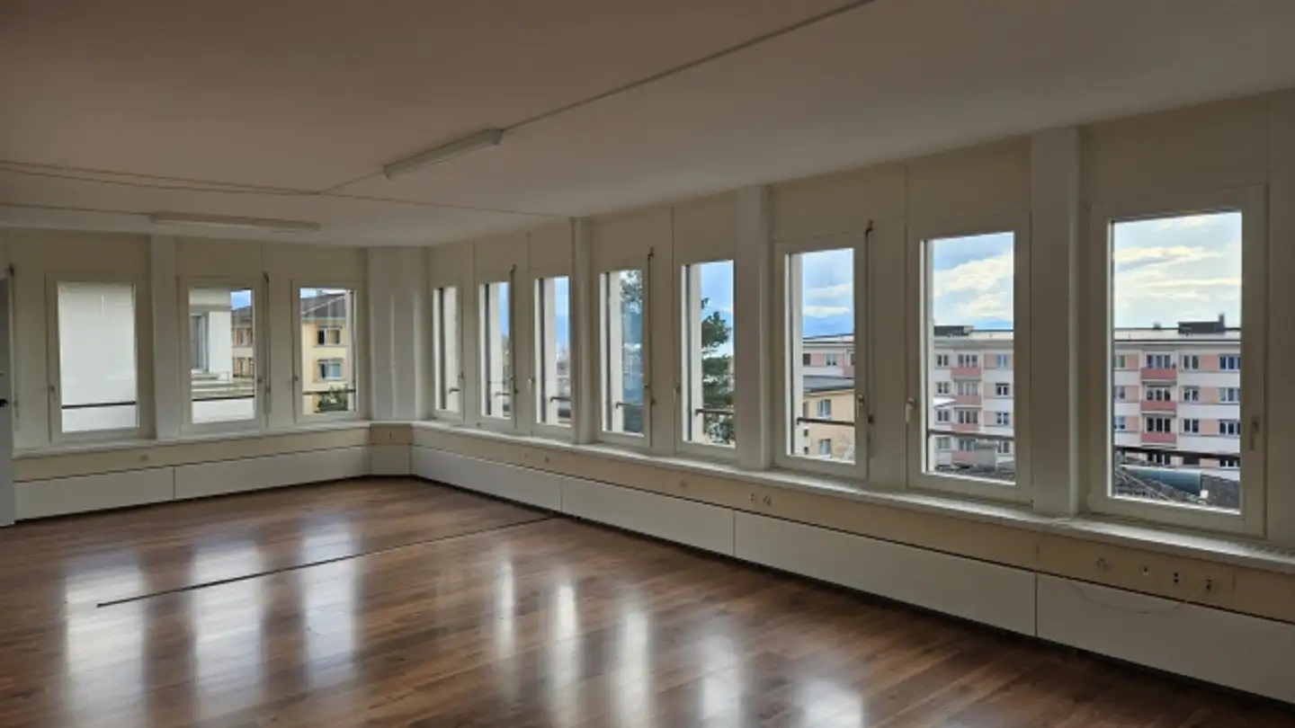 Commerciale in affitto - Avenue De France 90, 1004 Lausanne