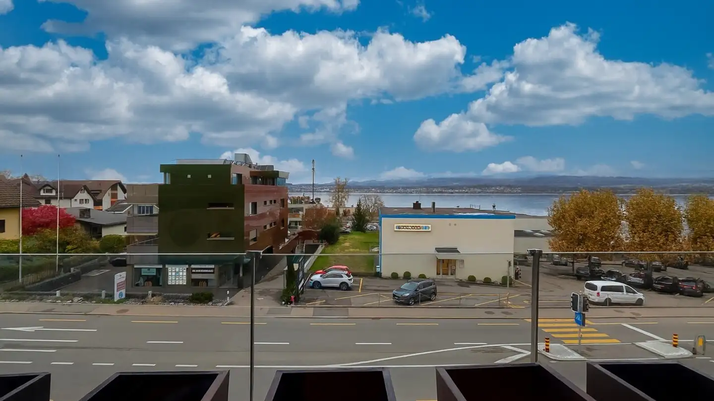 Wohnung mieten - Zürcherstrasse 37f, 8852 Altendorf - Foto 2