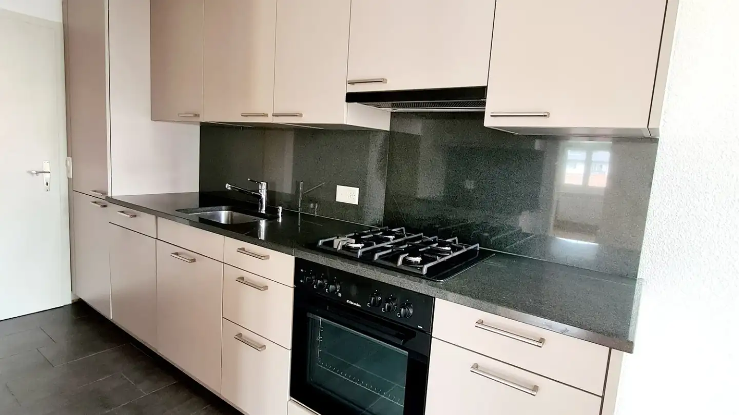Attic flat for rent - Enzenbühlstrasse 45, 9230 Flawil - Photo 3