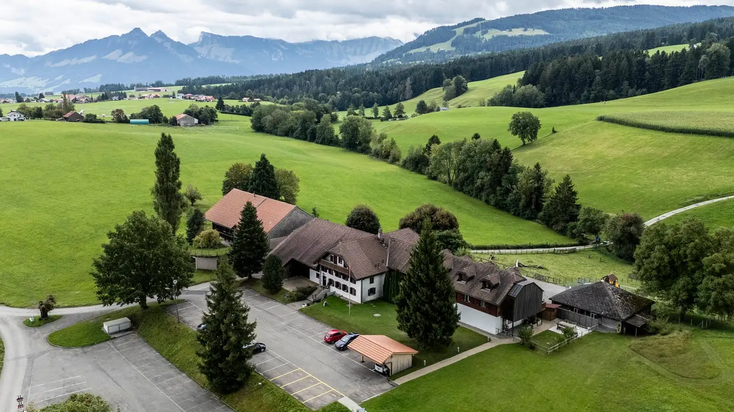 Hotel in vendita - 1628 Vuadens - Photo 2