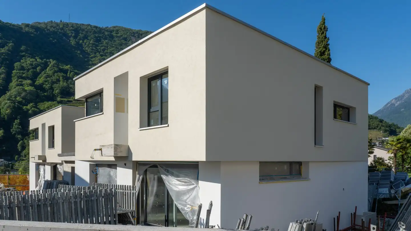 Casa singola in vendita - Cornaa, 6535 Roveredo GR