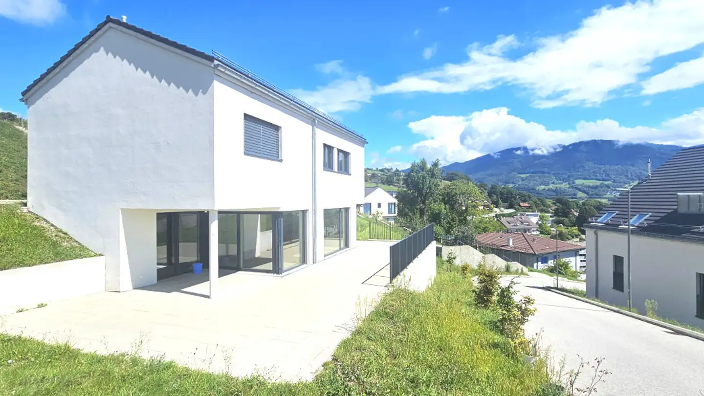 Single house for sale - 1805 Jongny