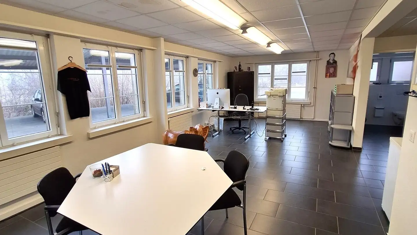 Office space for rent - Neue Bahnhofstrasse 24, 3297 Leuzigen - Photo 2