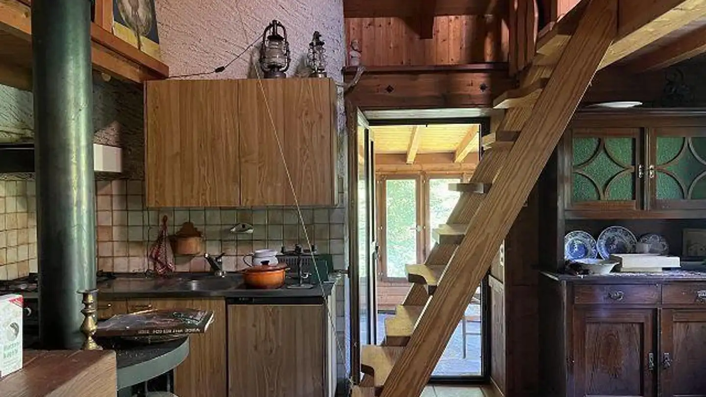 House for sale - 6713 Malvaglia - Photo 2