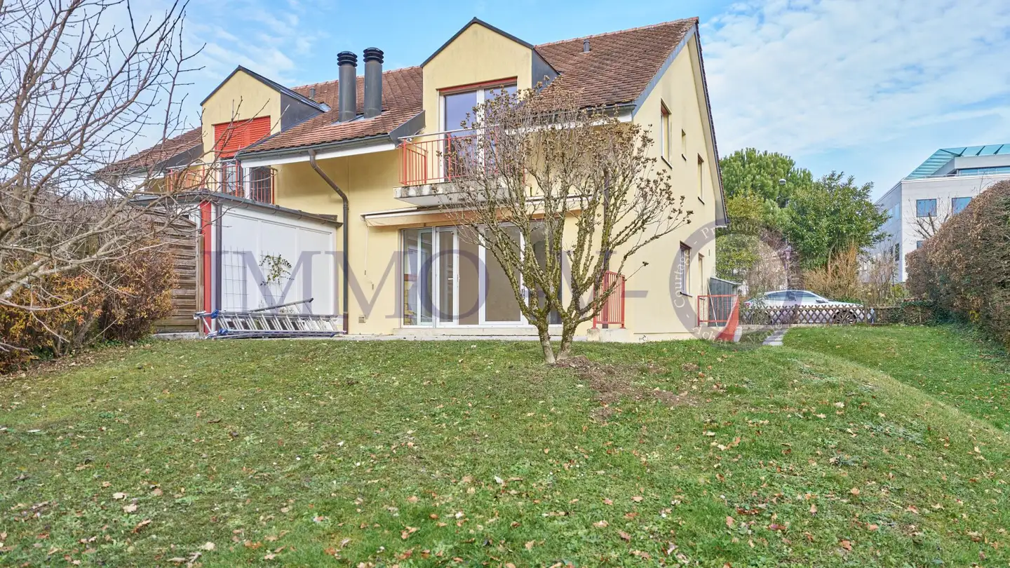 Doppelhaushälfte mieten - 1180 Rolle