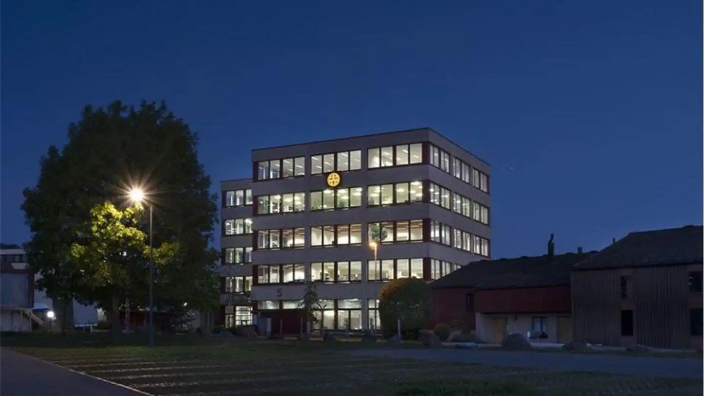 Bürofläche mieten - 8340 Hinwil - Foto 2