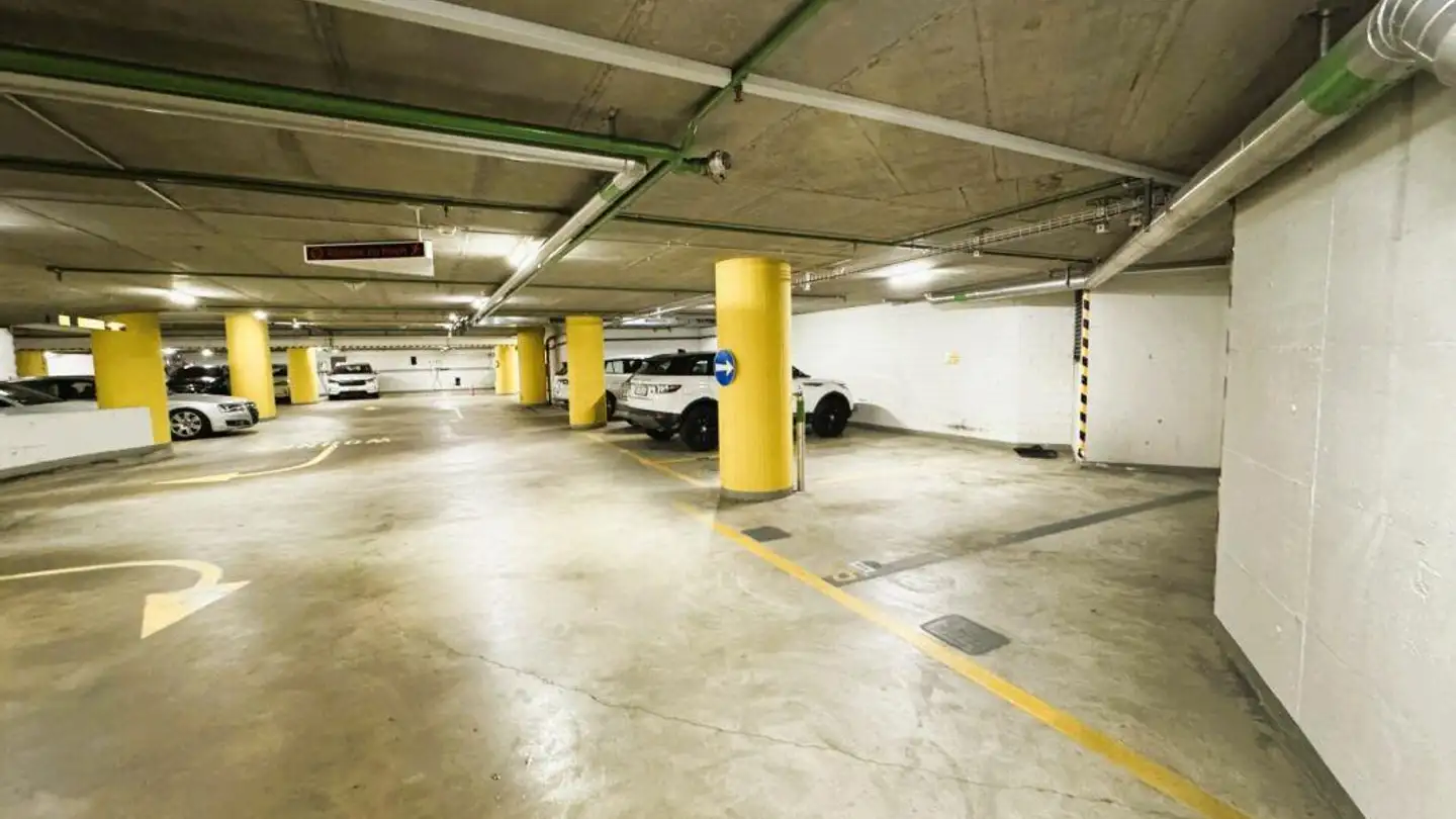Tiefgaragenstellplatz mieten - Friesenbergstrasse 75, 8055 Zürich - Foto 4