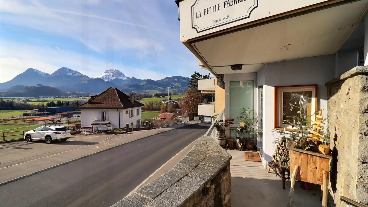 Commerciale in affitto - 1636 Broc - Foto 2