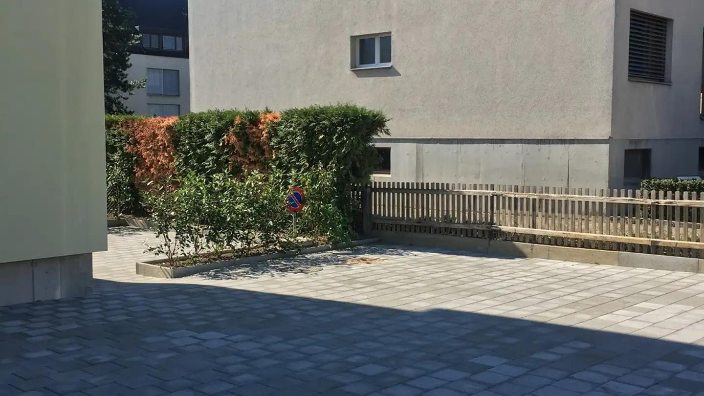 Outdoor parking space for rent - Feldstrasse, 4123 Allschwil