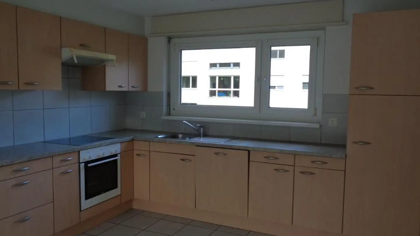 Appartement à louer - Sur-Menué 27, 2740 Moutier - Photo 2
