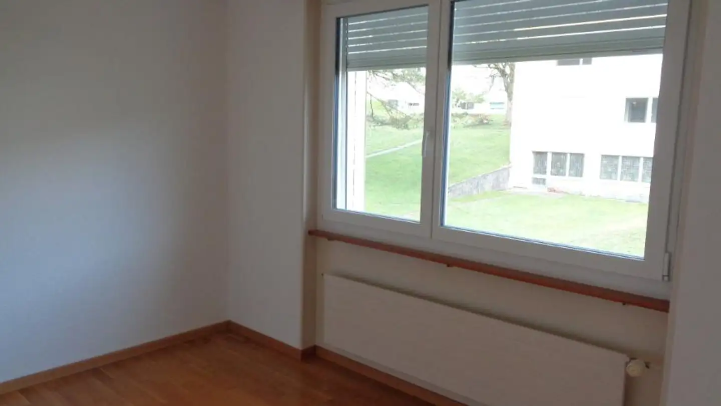 Appartement à louer - Sur-Menué 27, 2740 Moutier - Photo 3