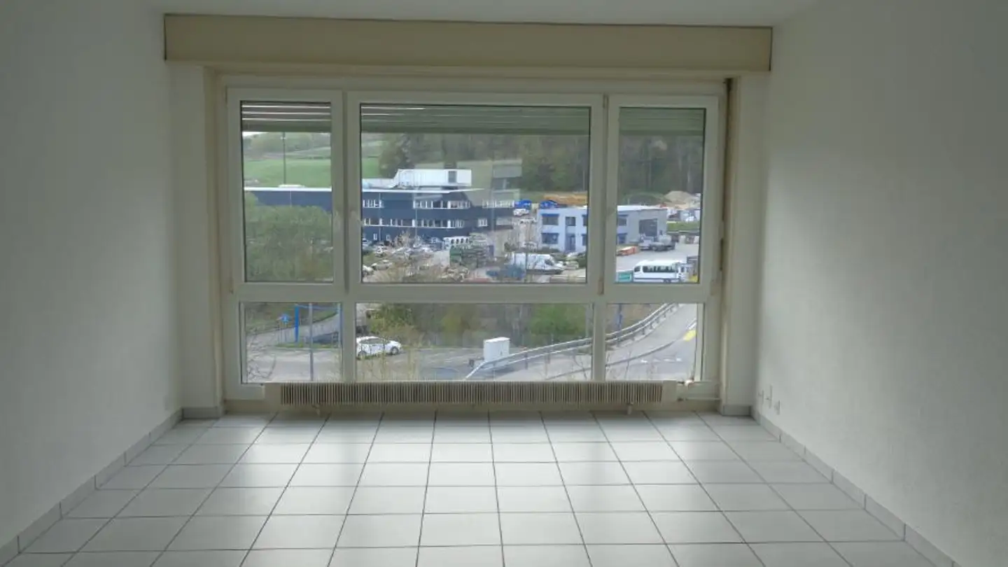 Appartement à louer - Sur-Menué 27, 2740 Moutier - Photo 4