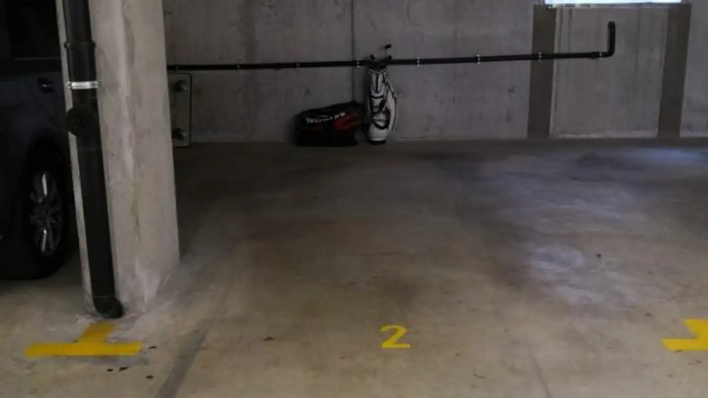 Parcheggio esterno in affitto - Muttenzerstrasse 30, 4133 Pratteln