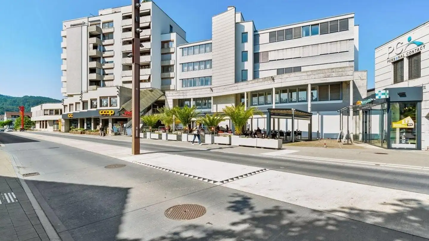 Bureau à louer - Bahnhofstrasse 16, 4242 Laufen
