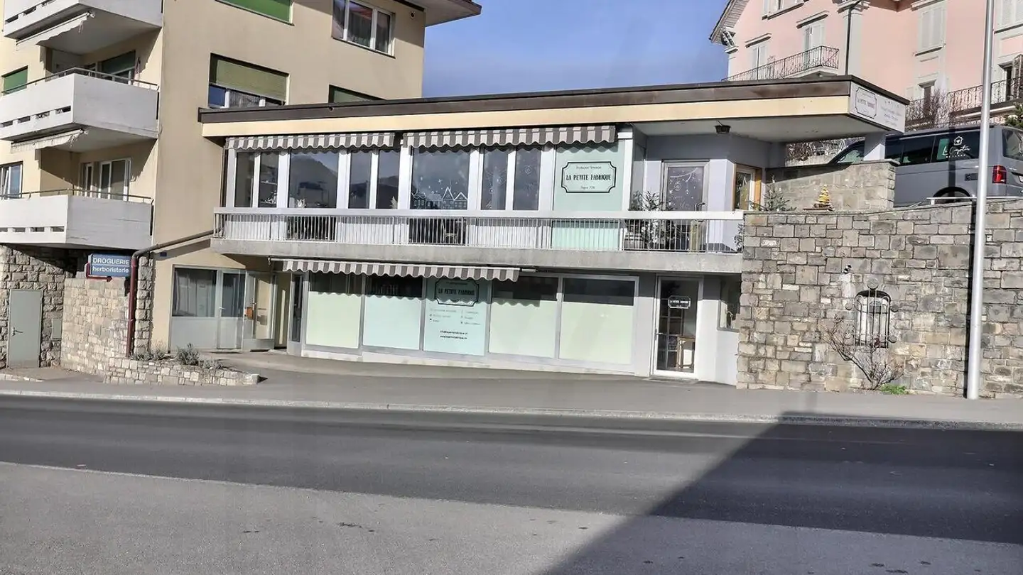 Commerciale in affitto - 1636 Broc - Foto 2