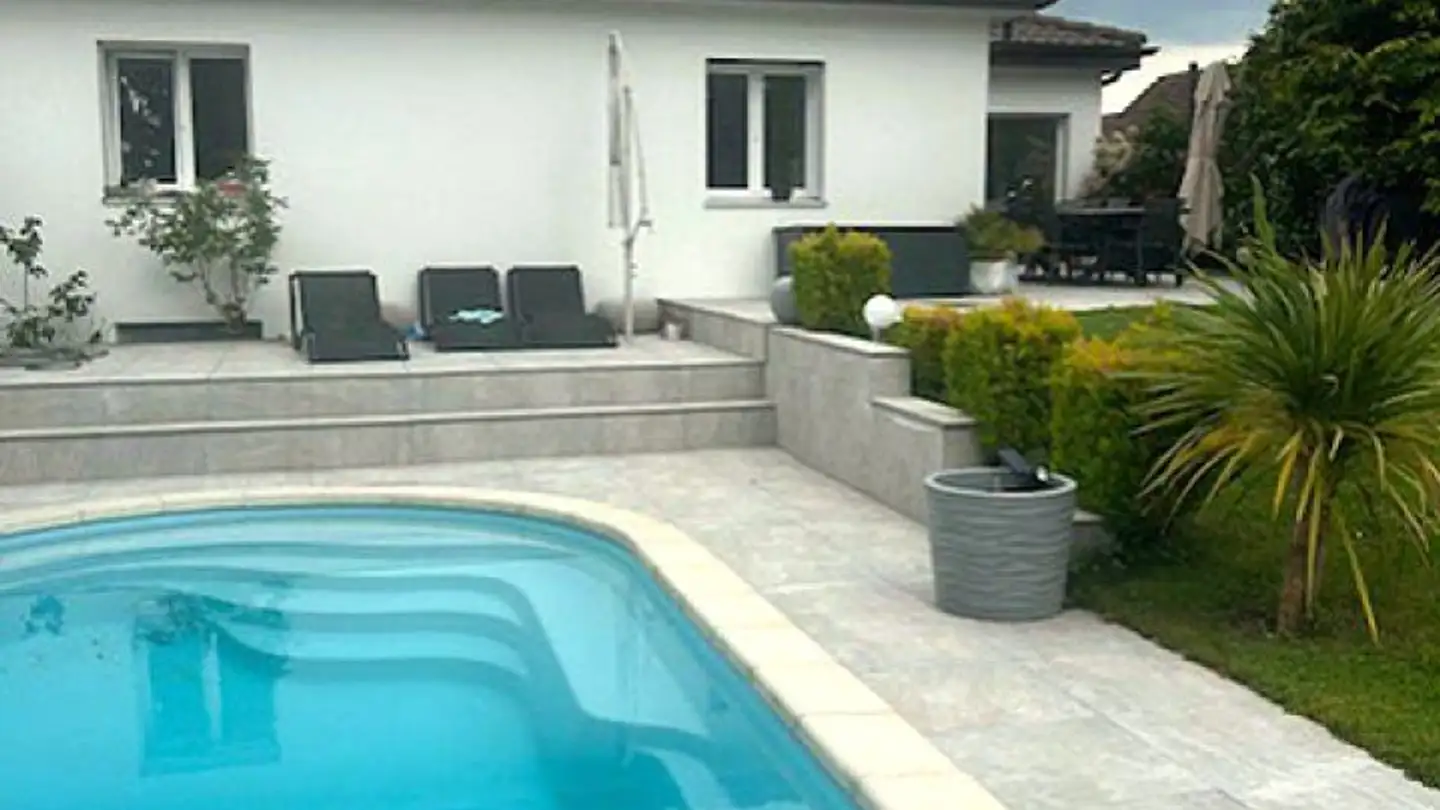 Villa for sale - 1305 Penthalaz