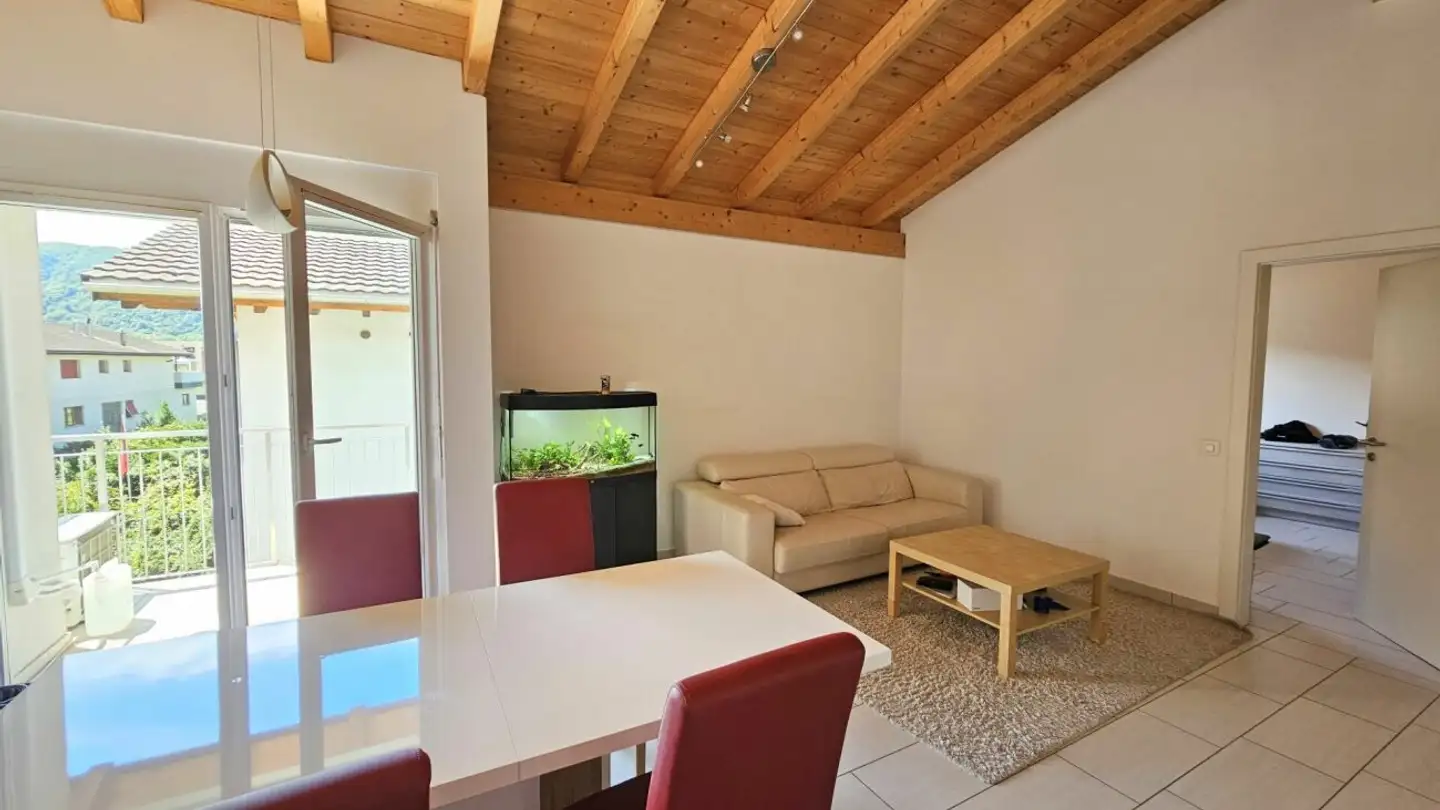 Attique à vendre - 6532 Castione