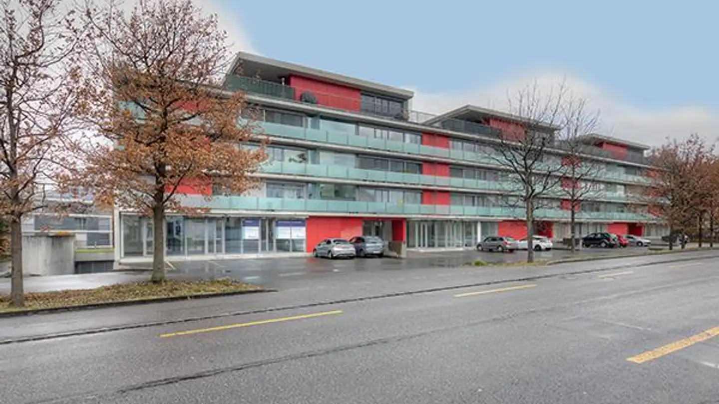 Commerciale in affitto - Hauptstrasse 23a, 5032 Aarau Rohr