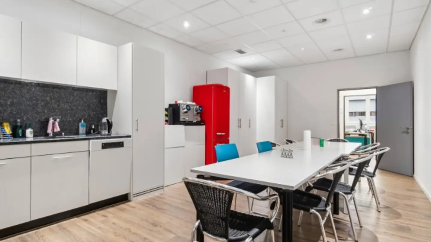 Office space for rent - Riedstrasse 7, 6330 Cham - Photo 2